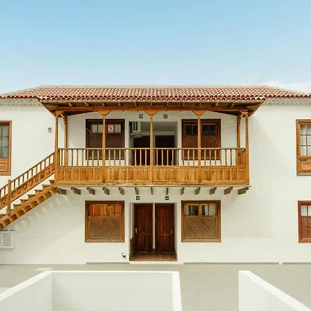 Home2rest - 2 Bedroom, 1st Line With Ocean Views, Cliffs, Yachts In The Port, 2 Mins On Foot Acantilado de los Gigantes