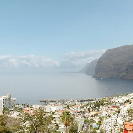 Home2rest - 2 Bedroom, 1st Line With Ocean Views, Cliffs, Yachts In The Port, 2 Mins On Foot Acantilado de los Gigantes