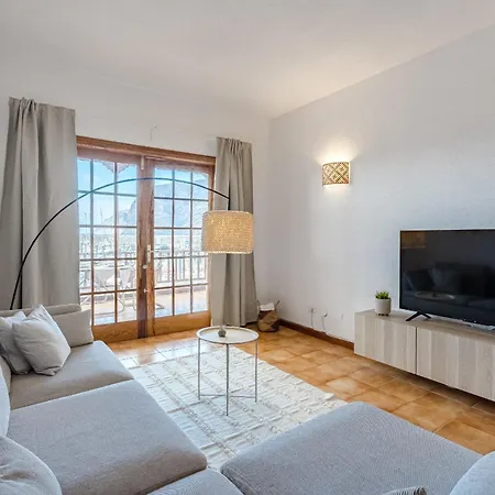 Home2rest - 2 Bedroom, 1st Line With Ocean Views, Cliffs, Yachts In The Port, 2 Mins On Foot