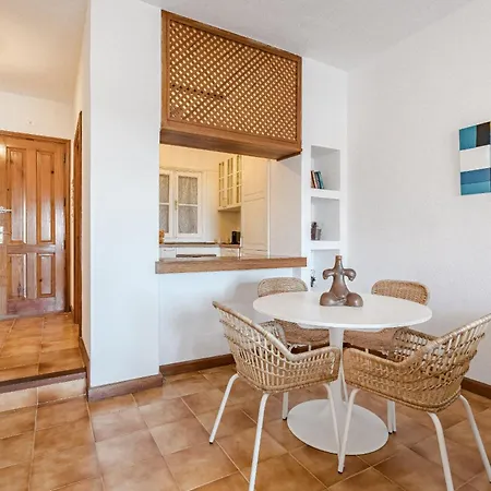 Home2rest - 2 Bedroom, 1st Line With Ocean Views, Cliffs, Yachts In The Port, 2 Mins On Foot Daire Acantilado de los Gigantes
